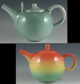 Teapots in stoneware © The Robert James Studio
